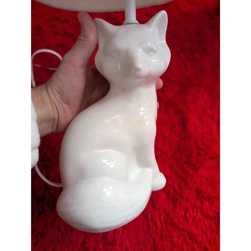 Target White Ceramic Fox Table Lamp Kids Nursery Bedroom Decor Light with Shade